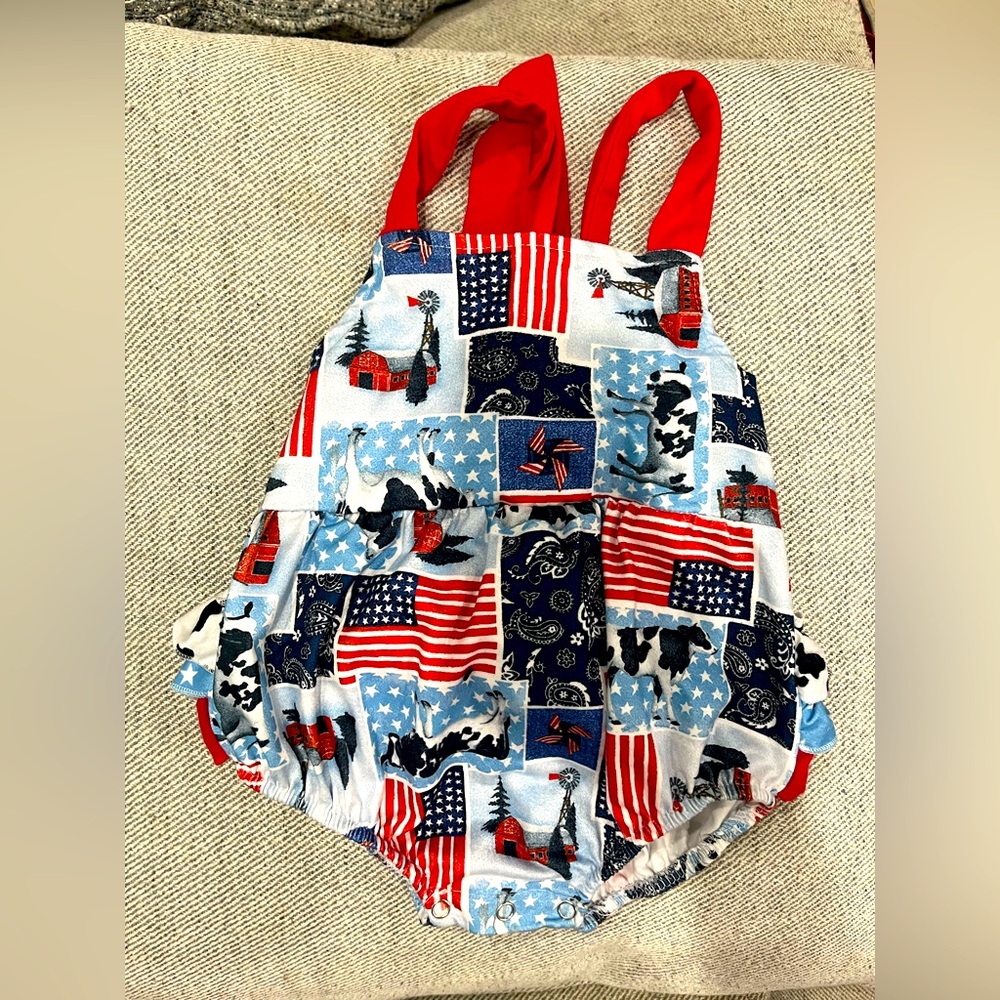 Marie  Nicole 12-18m red white and moo bubble